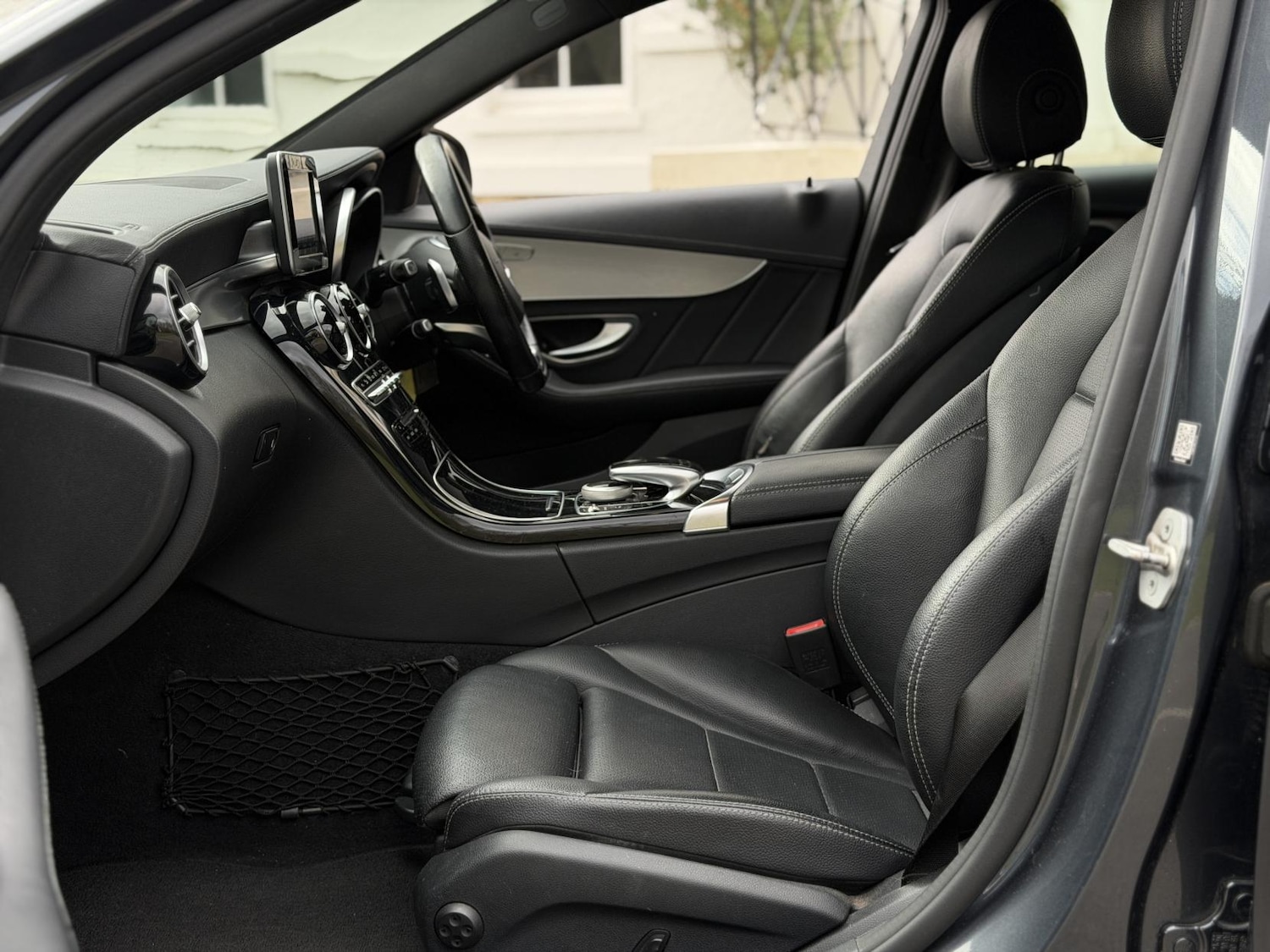 Used Mercedes-Benz C Class 2015 for sale - 78133874: Photo 55