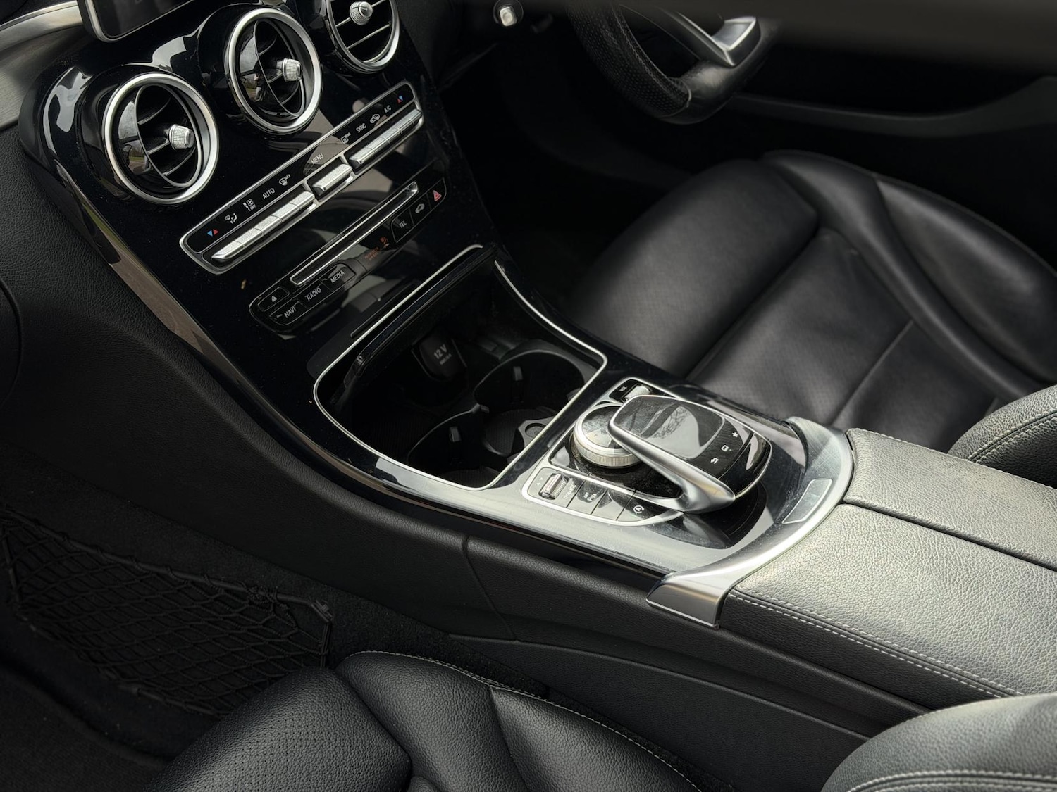 Used Mercedes-Benz C Class 2015 for sale - 78133874: Photo 57