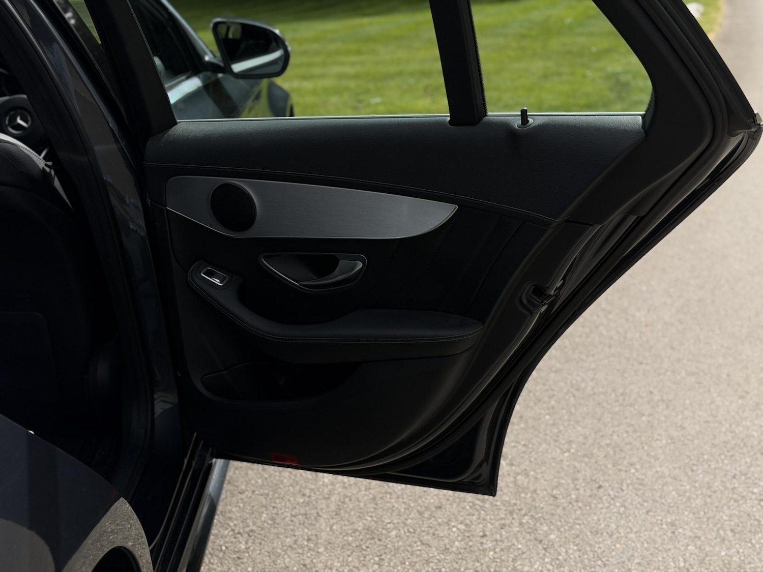 Used Mercedes-Benz C Class 2015 for sale - 78133874: Photo 60