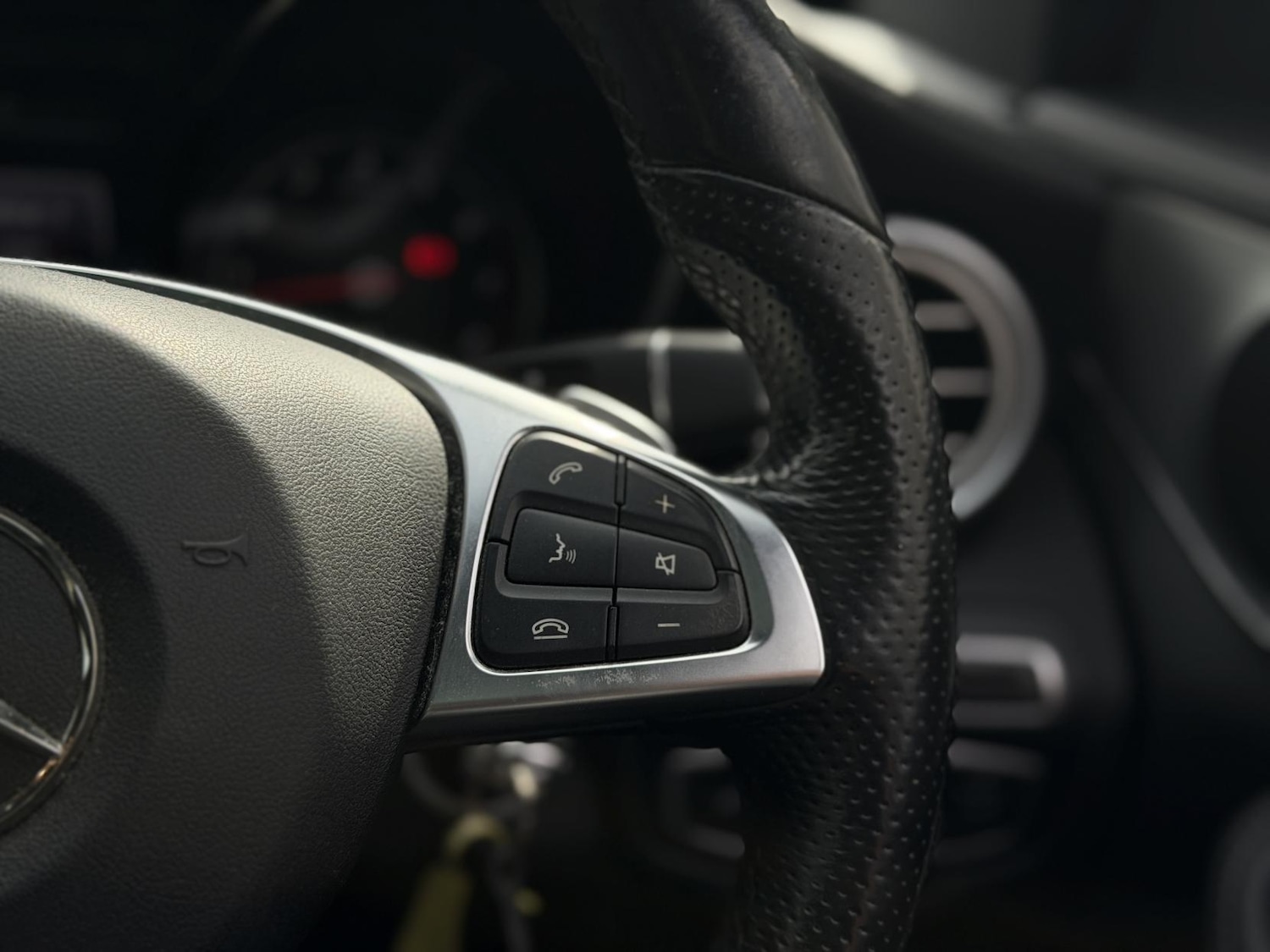 Used Mercedes-Benz C Class 2015 for sale - 78133874: Photo 63