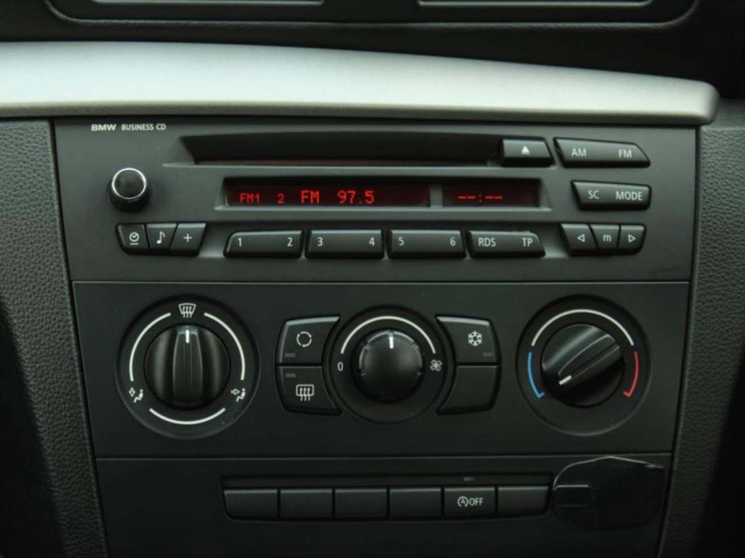 Used BMW 1 Series 2010 for sale - 77797874: Photo 11