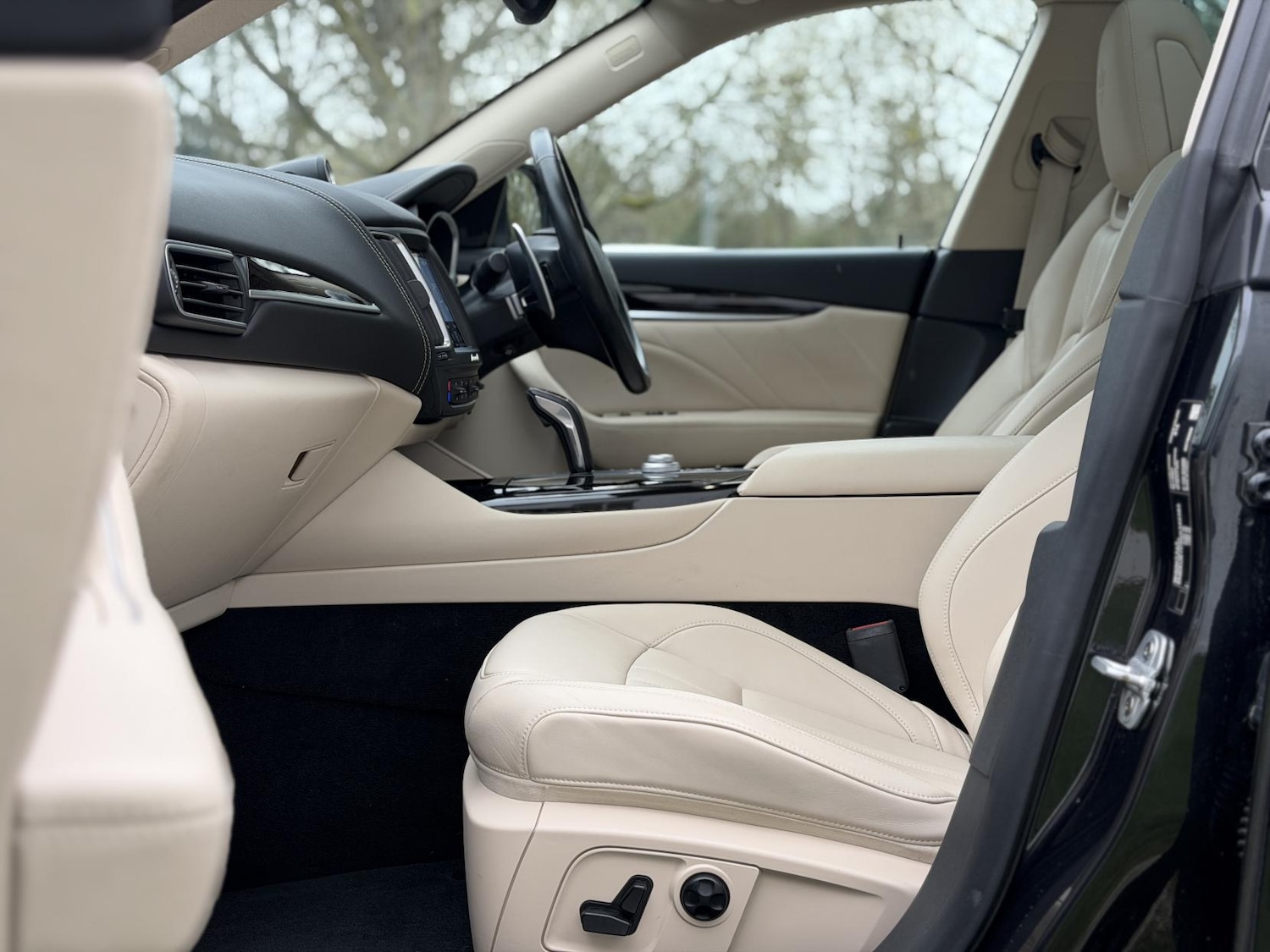 Used Maserati Levante 2020 for sale - 77881474: Photo 61