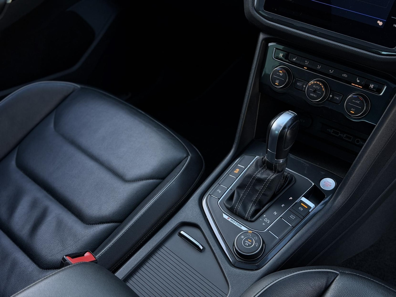 Used Volkswagen Tiguan 2018 for sale - 77101456: Photo 10