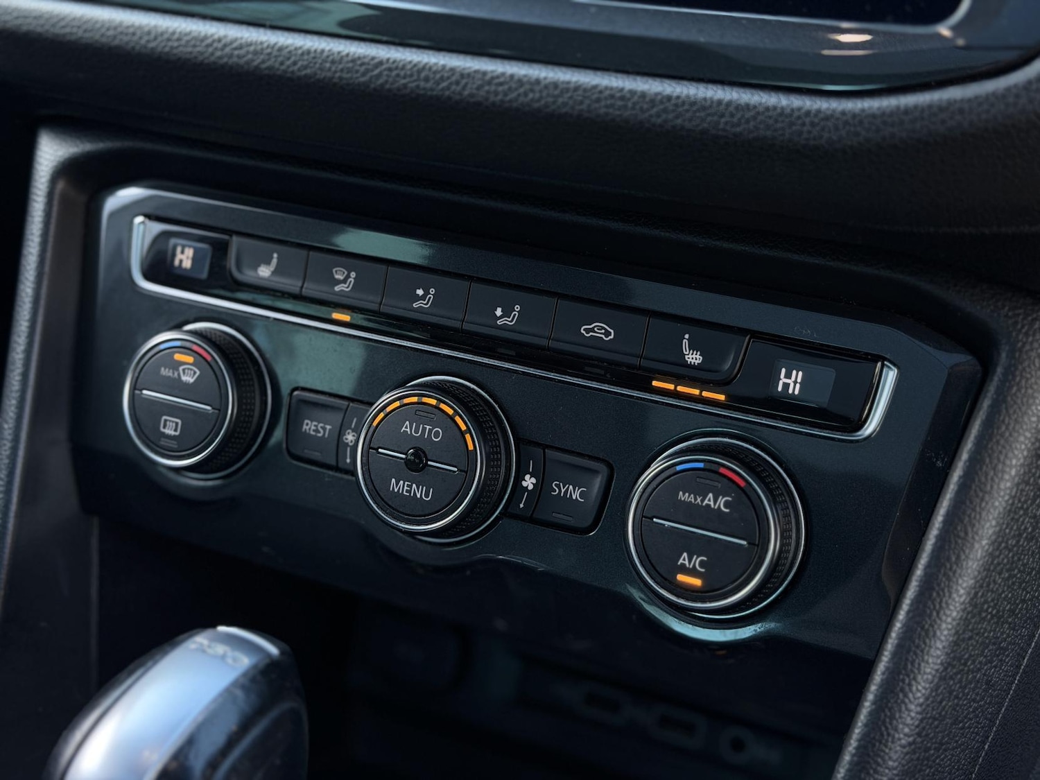 Used Volkswagen Tiguan 2018 for sale - 77101456: Photo 17