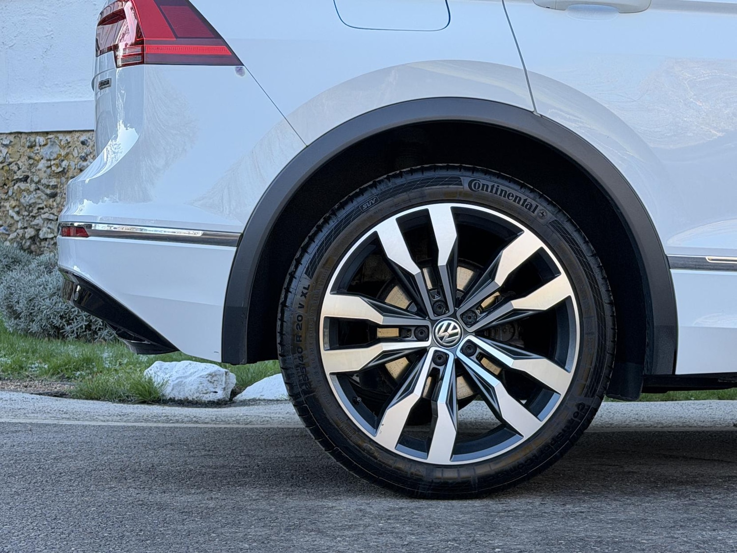 Used Volkswagen Tiguan 2018 for sale - 77101456: Photo 42