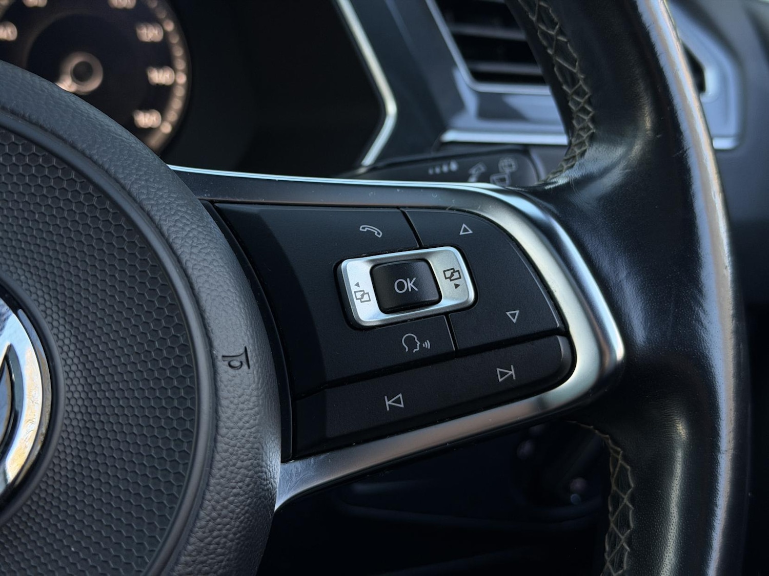 Used Volkswagen Tiguan 2018 for sale - 77101456: Photo 49