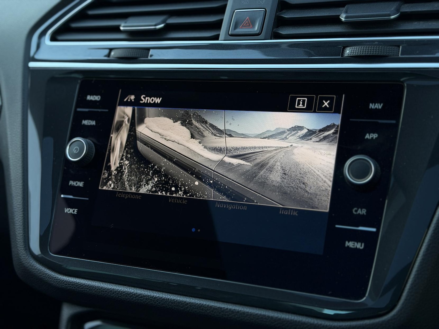 Used Volkswagen Tiguan 2018 for sale - 77101456: Photo 62