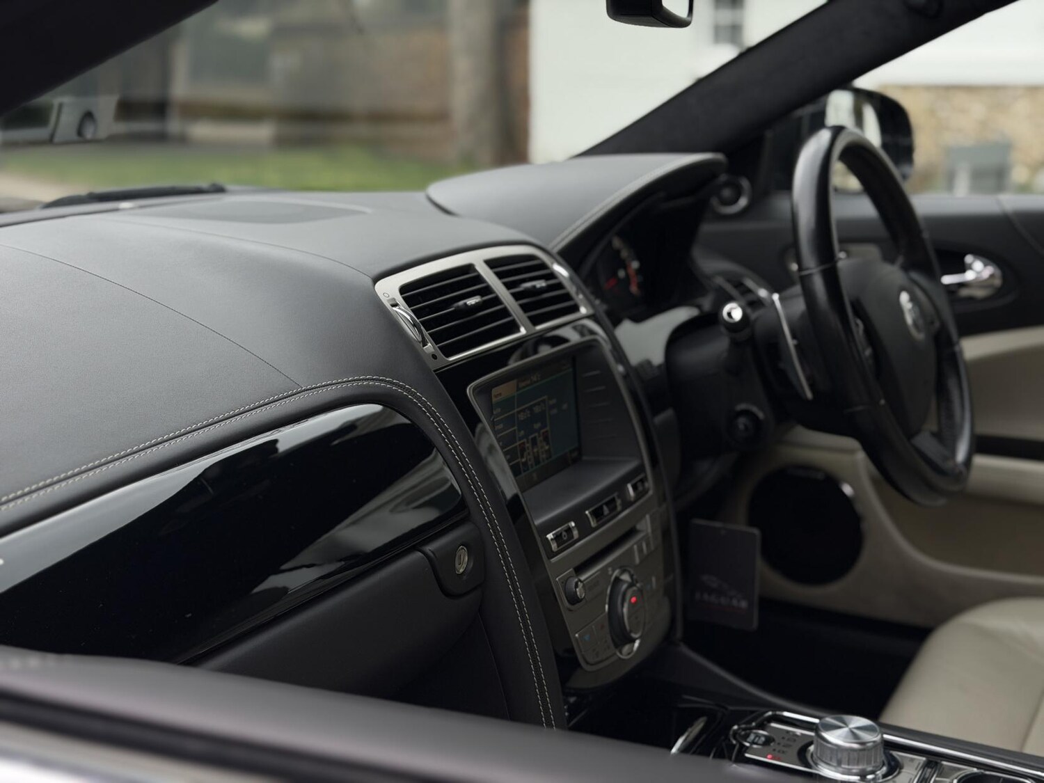 Used Jaguar XK 2010 for sale - 77636314: Photo 52