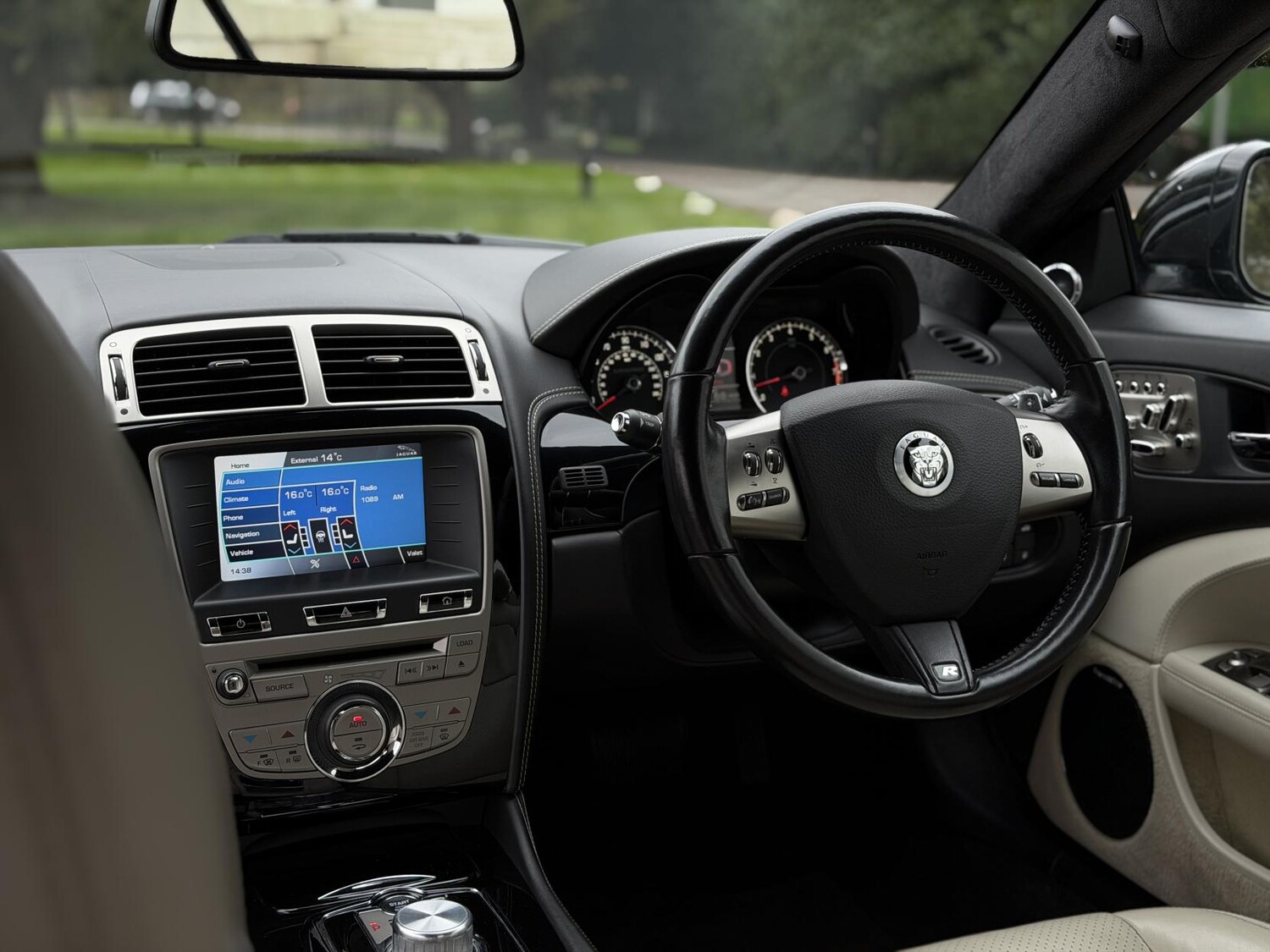 Used Jaguar XK 2010 for sale - 77636314: Photo 58