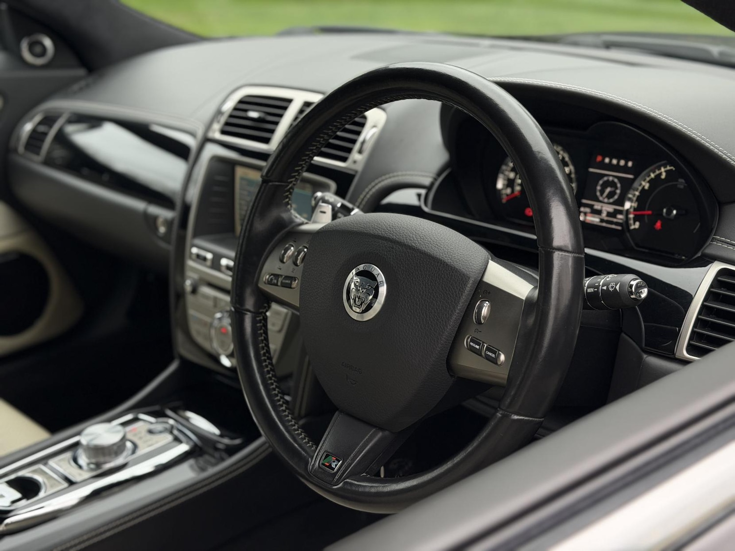 Used Jaguar XK 2010 for sale - 77636314: Photo 9