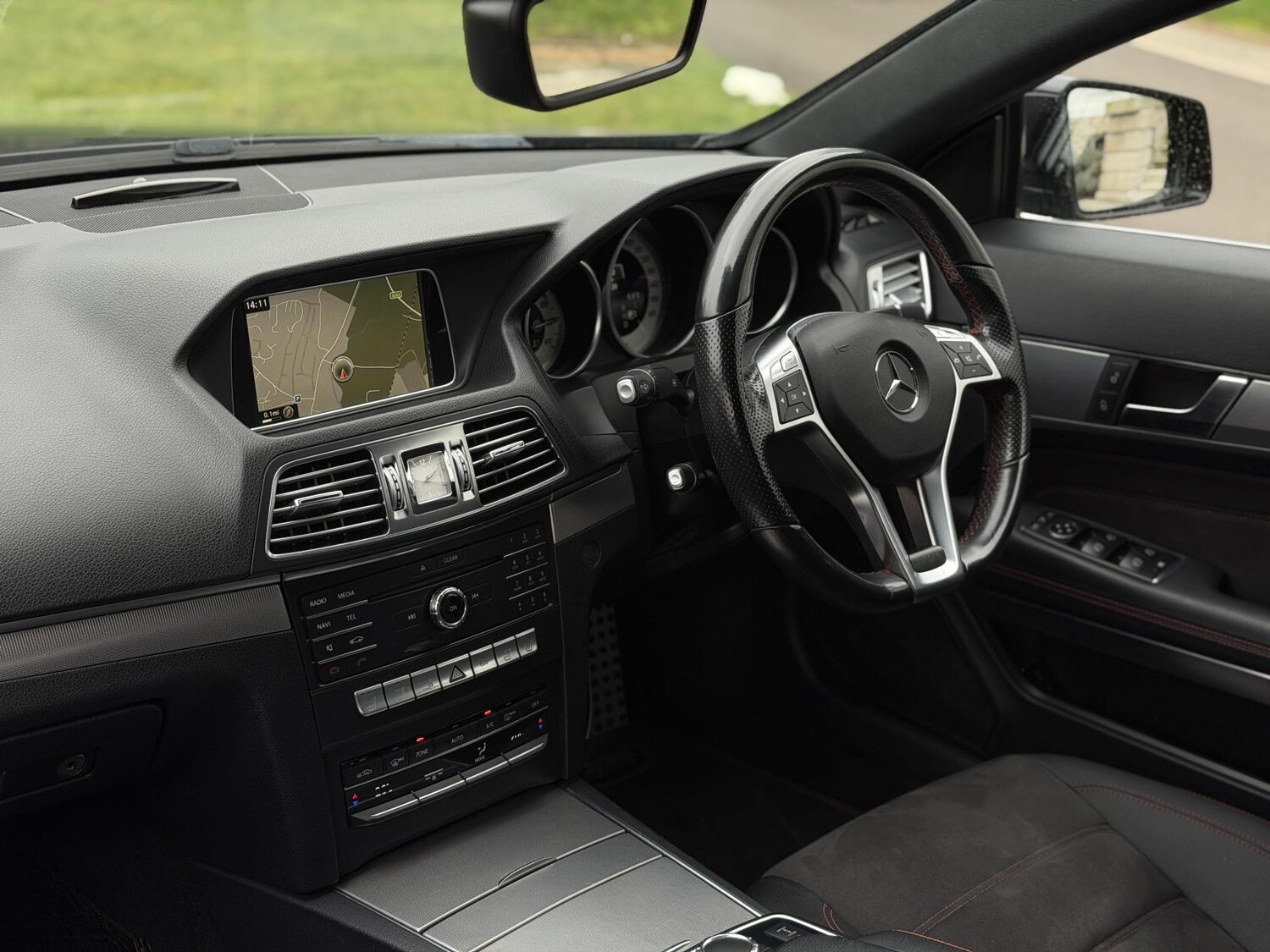 Used Mercedes-Benz E Class 2015 for sale - 77483813: Photo 16