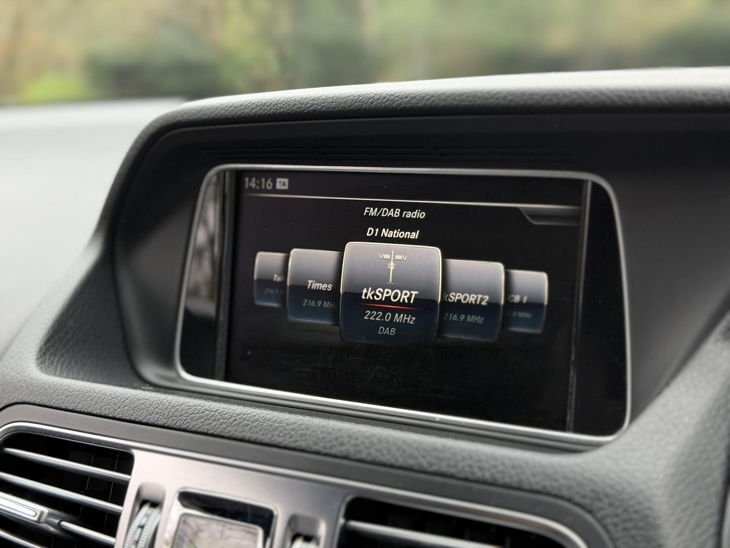 Used Mercedes-Benz E Class 2015 for sale - 77483813: Photo 59