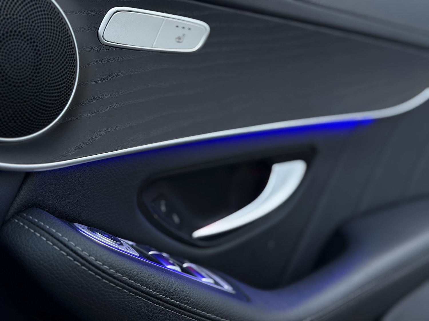 Used Mercedes-Benz GLC 2019 for sale - 77837381: Photo 49