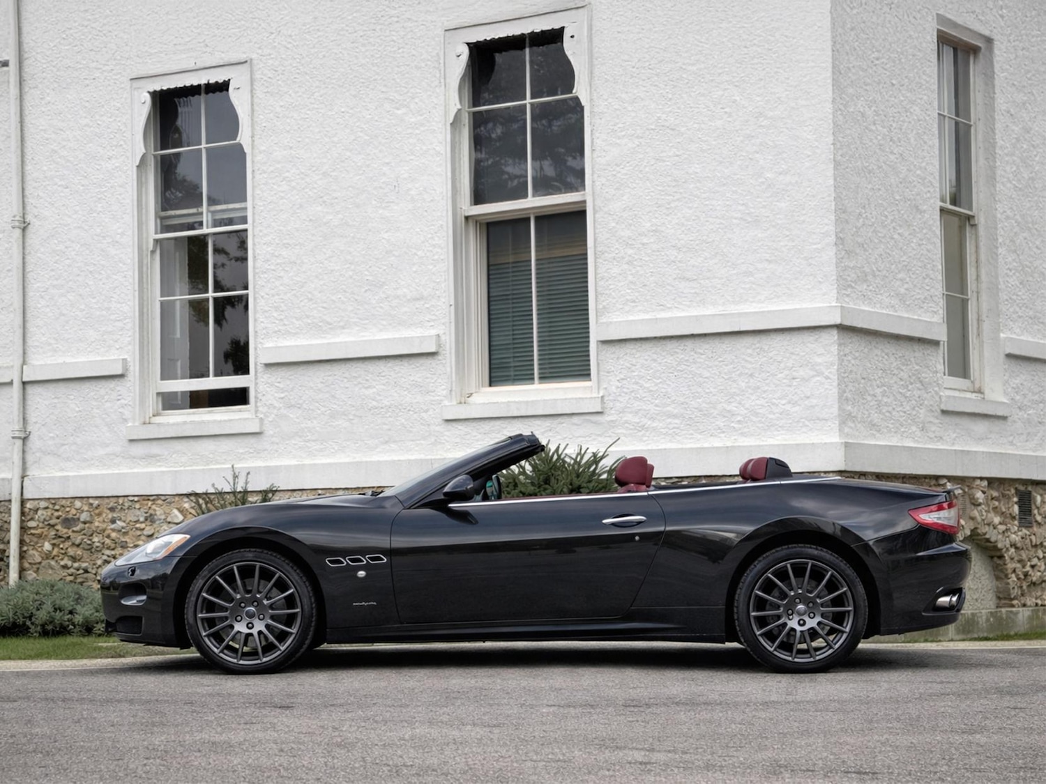 Used Maserati GranCabrio 2011 for sale - 77339624: Photo 4