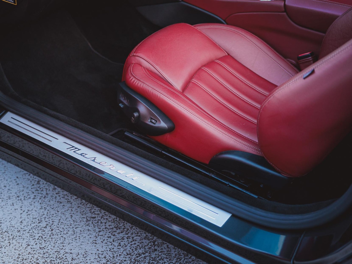 Used Maserati GranCabrio 2011 for sale - 77339624: Photo 46