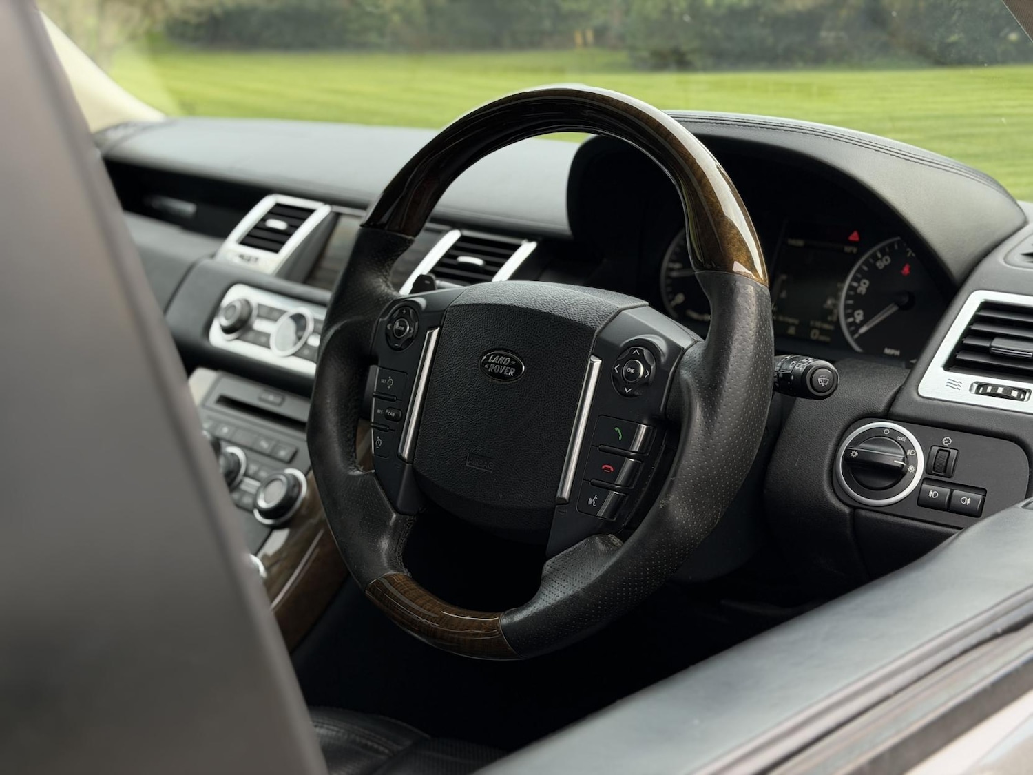 Used Land Rover Range Rover Sport 2009 for sale - 78064383: Photo 9