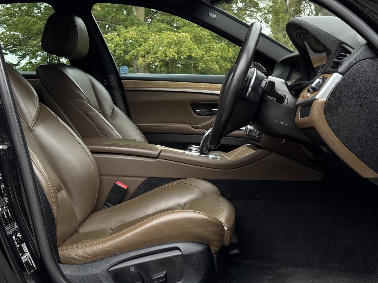 Used BMW 5 Series 2014 for sale - 77450017: Photo 46