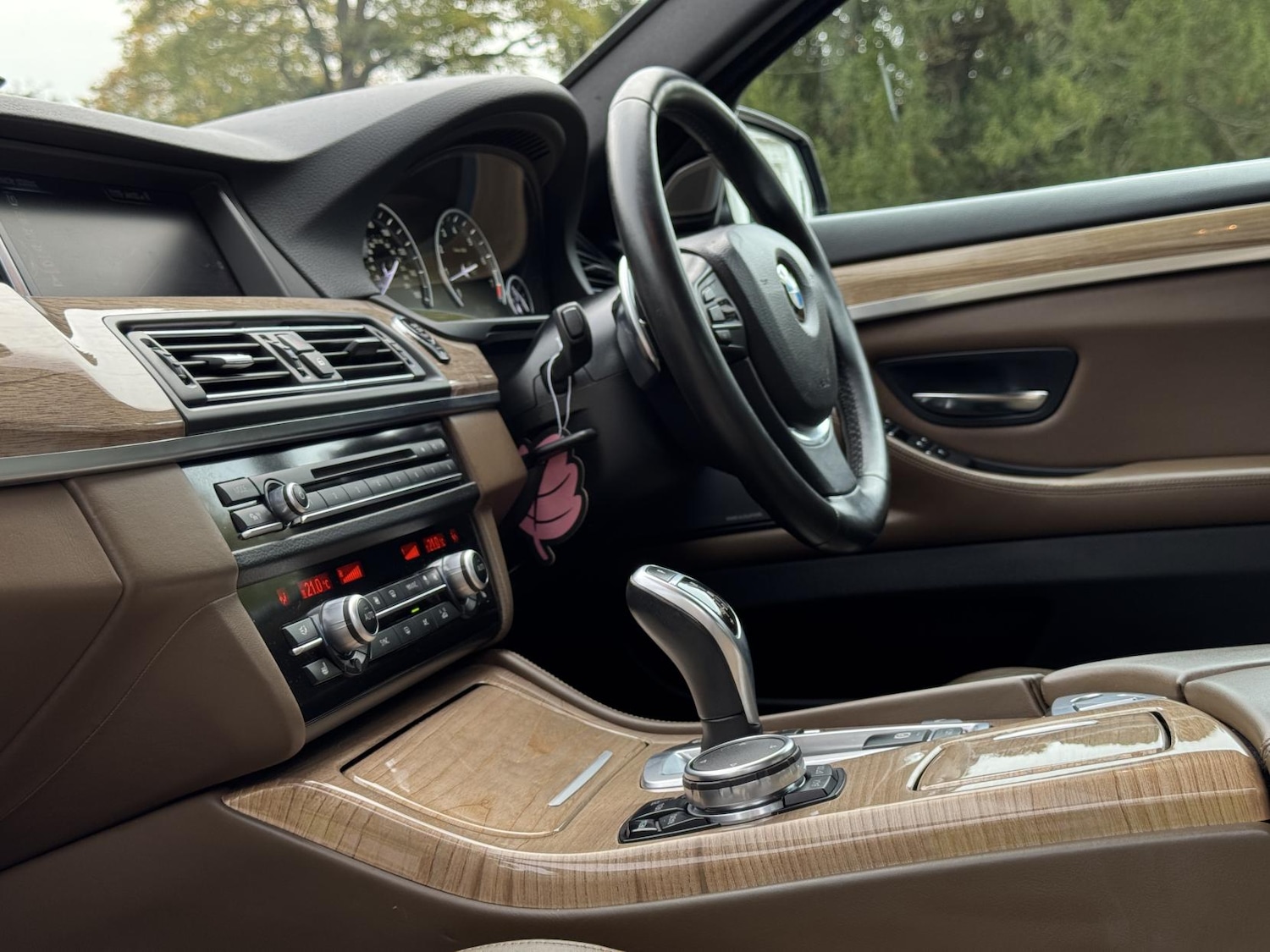 Used BMW 5 Series 2014 for sale - 77450017: Photo 61