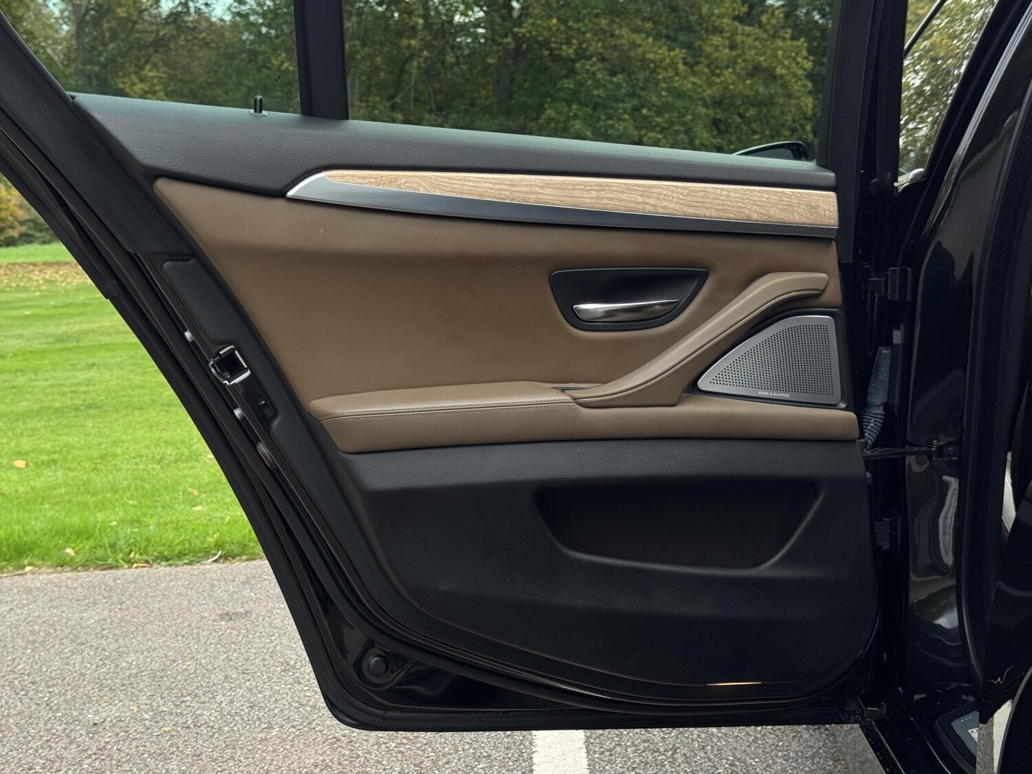 Used BMW 5 Series 2014 for sale - 77450017: Photo 66