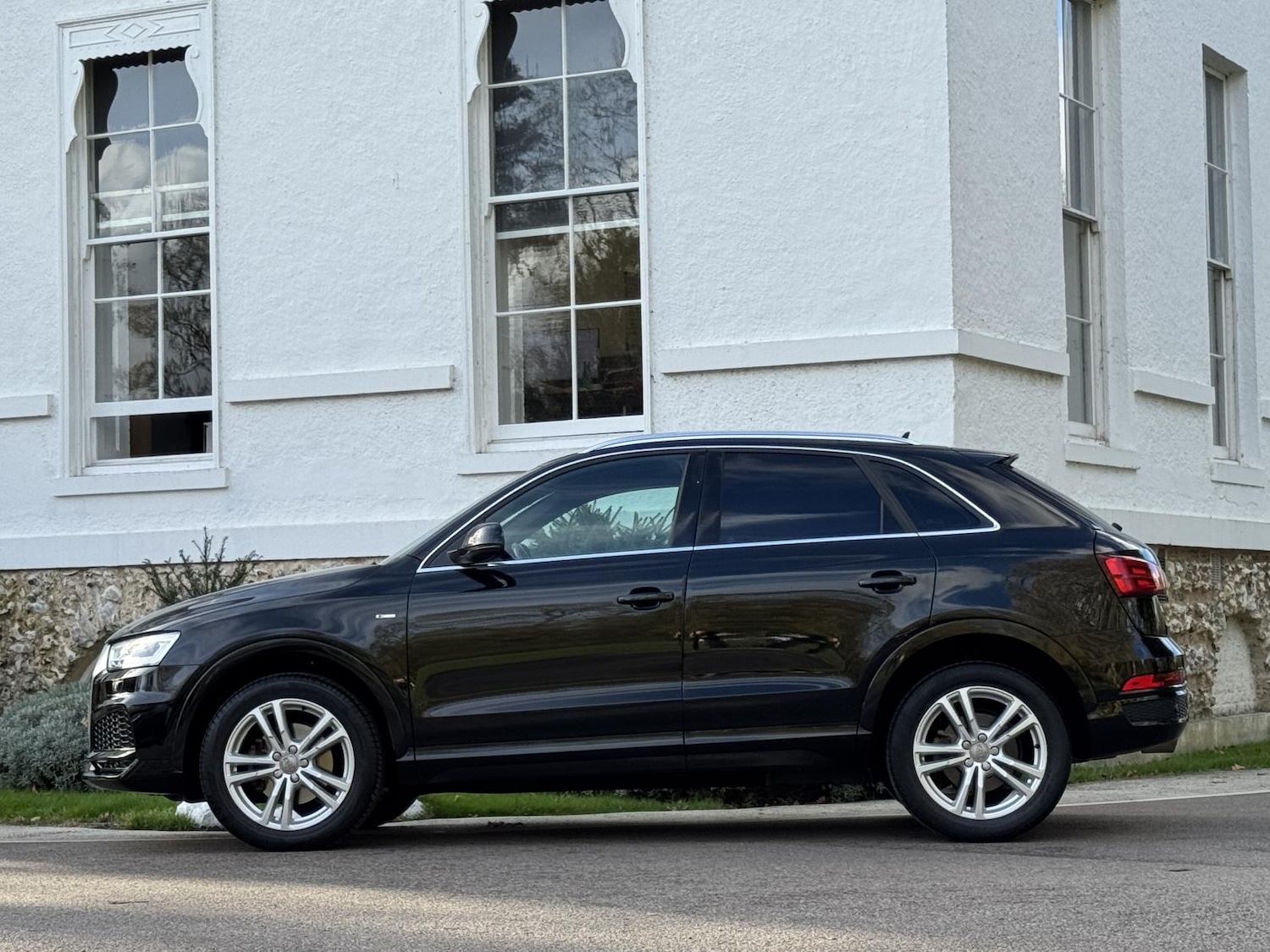 Used Audi Q3 2017 for sale - 76568431: Photo 4