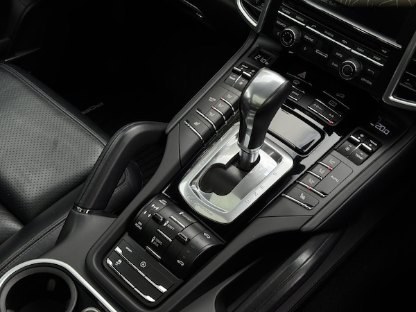 Used Porsche Cayenne 2016 for sale - 76213726: Photo 10
