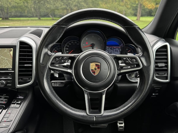Used Porsche Cayenne 2016 for sale - 76213726: Photo 13