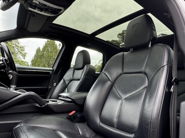 Used Porsche Cayenne 2016 for sale - 76213726: Photo 15