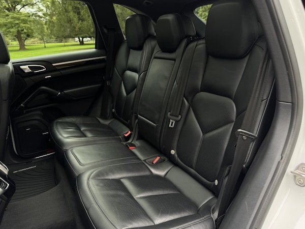 Used Porsche Cayenne 2016 for sale - 76213726: Photo 16