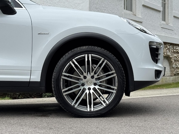 Used Porsche Cayenne 2016 for sale - 76213726: Photo 40