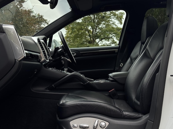 Used Porsche Cayenne 2016 for sale - 76213726: Photo 49