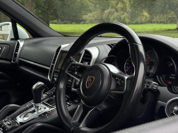 Used Porsche Cayenne 2016 for sale - 76213726: Photo 9