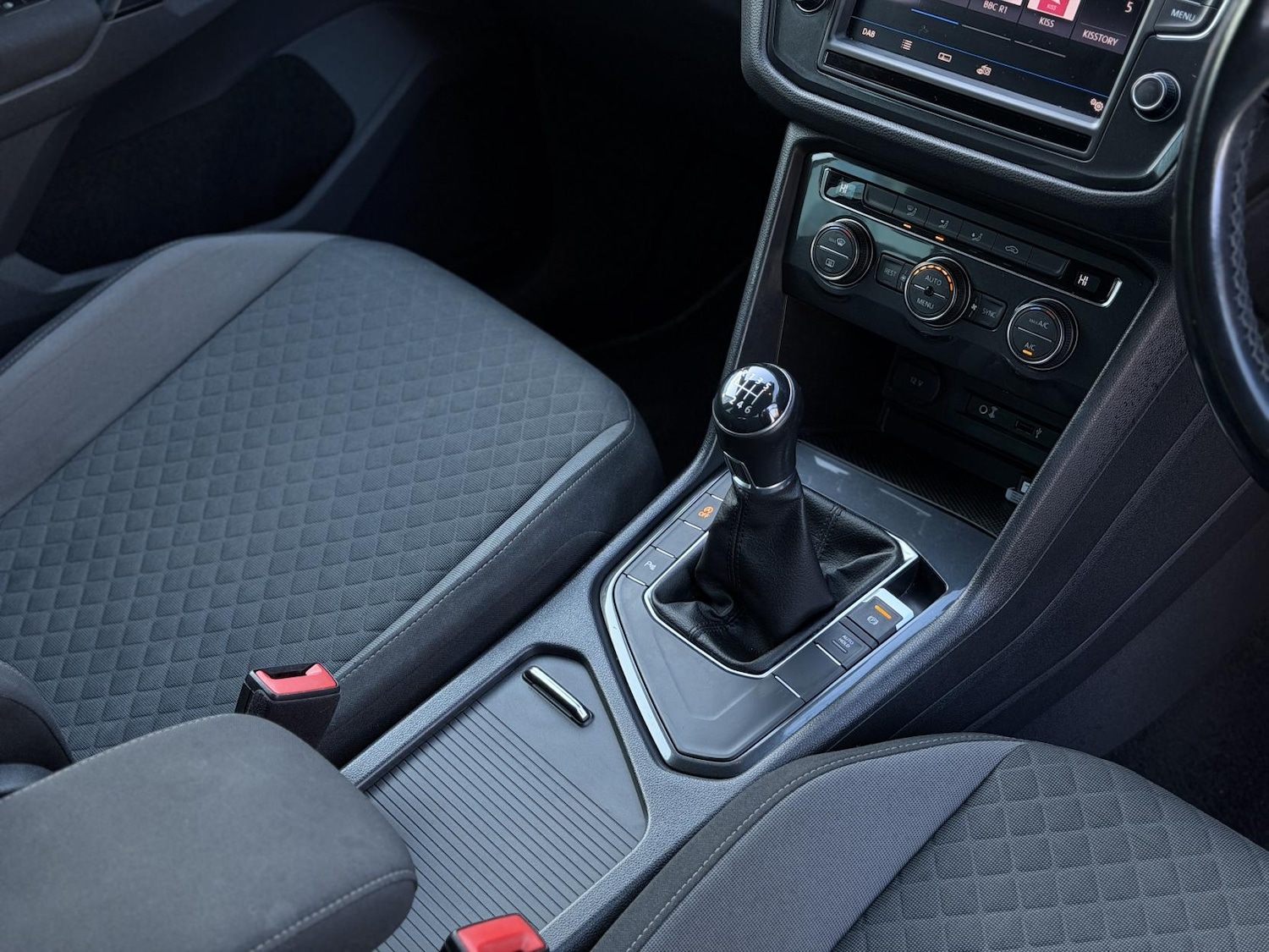 Used Volkswagen Tiguan 2017 for sale - 77101458: Photo 10