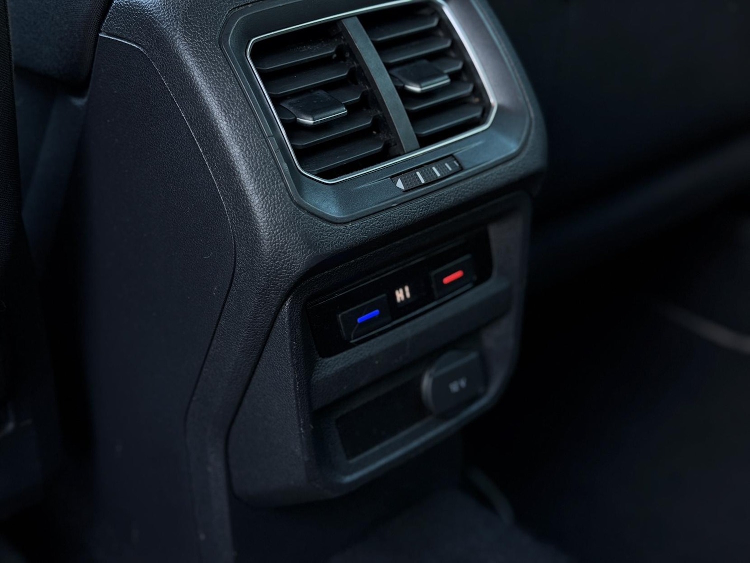 Used Volkswagen Tiguan 2017 for sale - 77101458: Photo 21