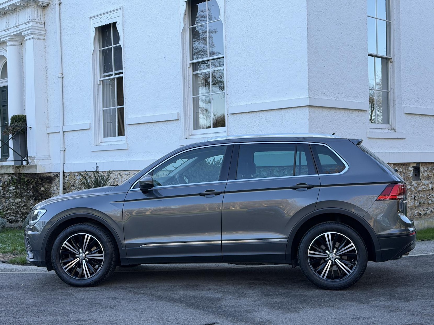 Used Volkswagen Tiguan 2017 for sale - 77101458: Photo 4