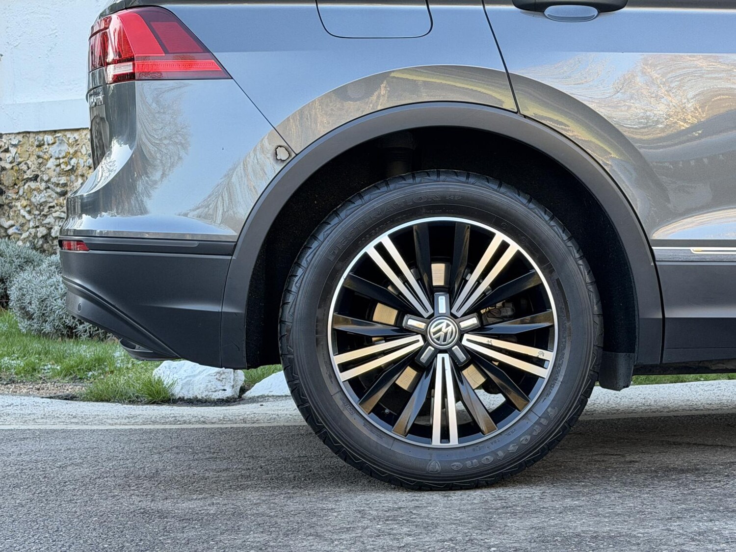 Used Volkswagen Tiguan 2017 for sale - 77101458: Photo 42