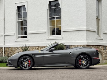 Used Ferrari California 2016 for sale - 76258942: Photo 4