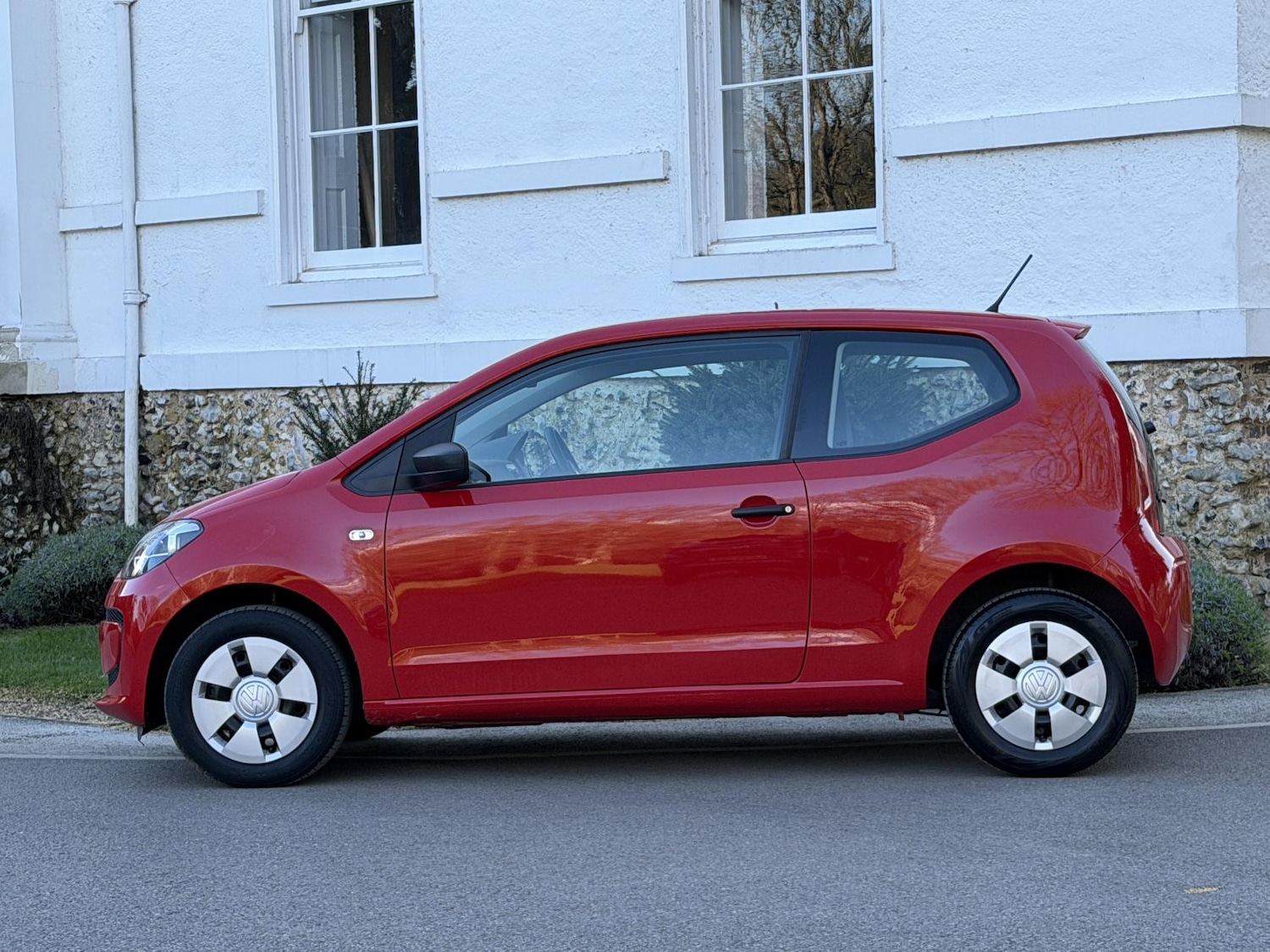 Used Volkswagen up! 2013 for sale - 77897239: Photo 4