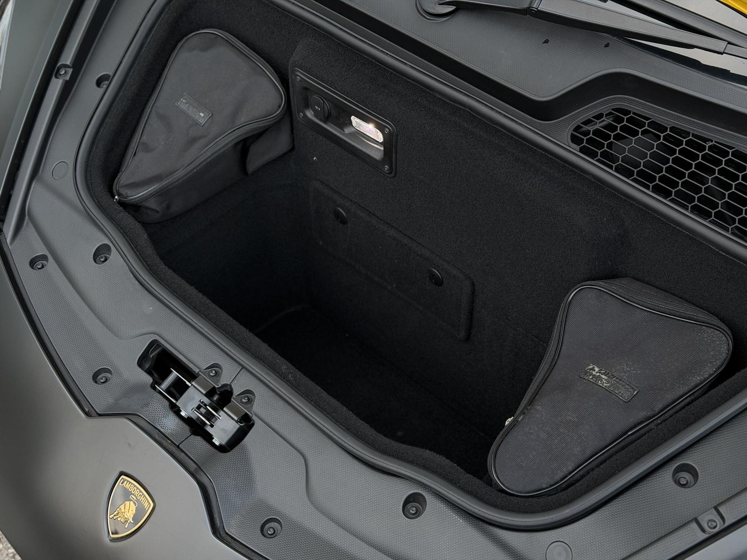 Used Lamborghini Huracan 2024 for sale - 77057044: Photo 24