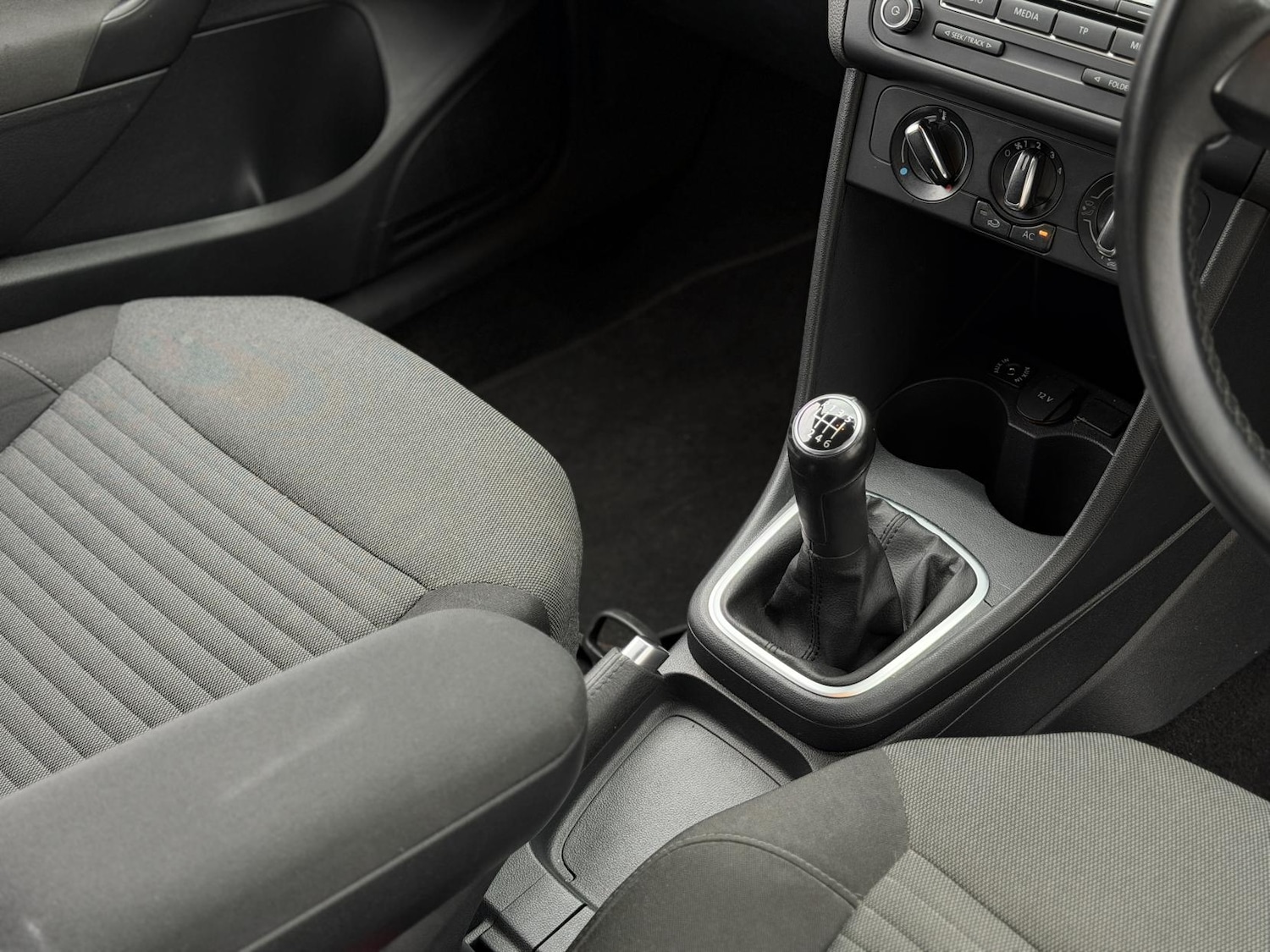 Used Volkswagen Polo 2011 for sale - 77483817: Photo 11