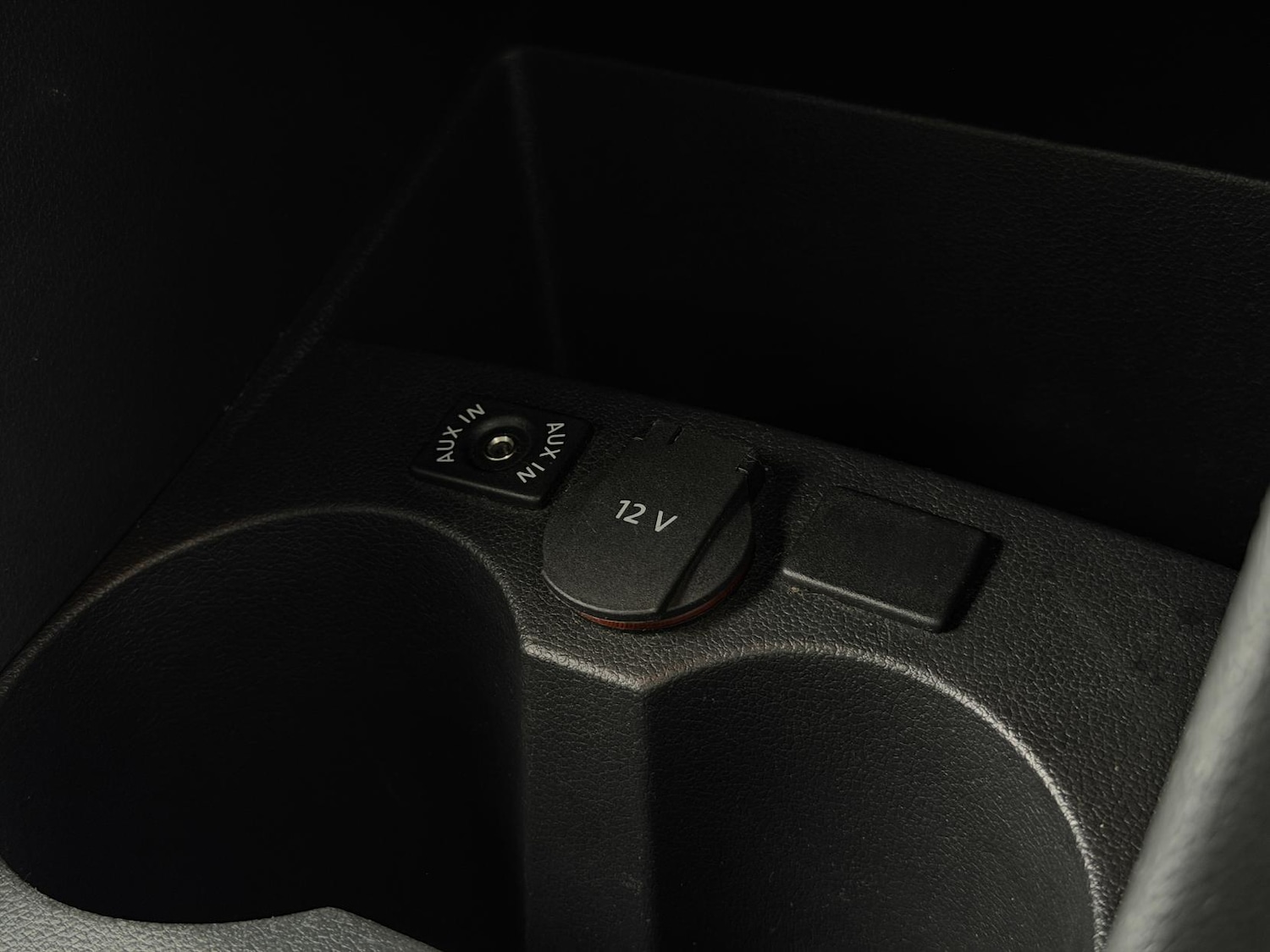 Used Volkswagen Polo 2011 for sale - 77483817: Photo 15