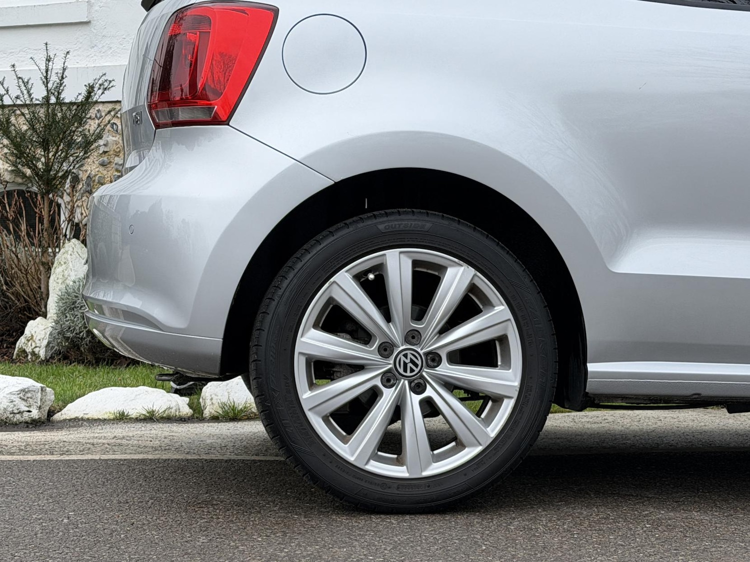 Used Volkswagen Polo 2011 for sale - 77483817: Photo 42