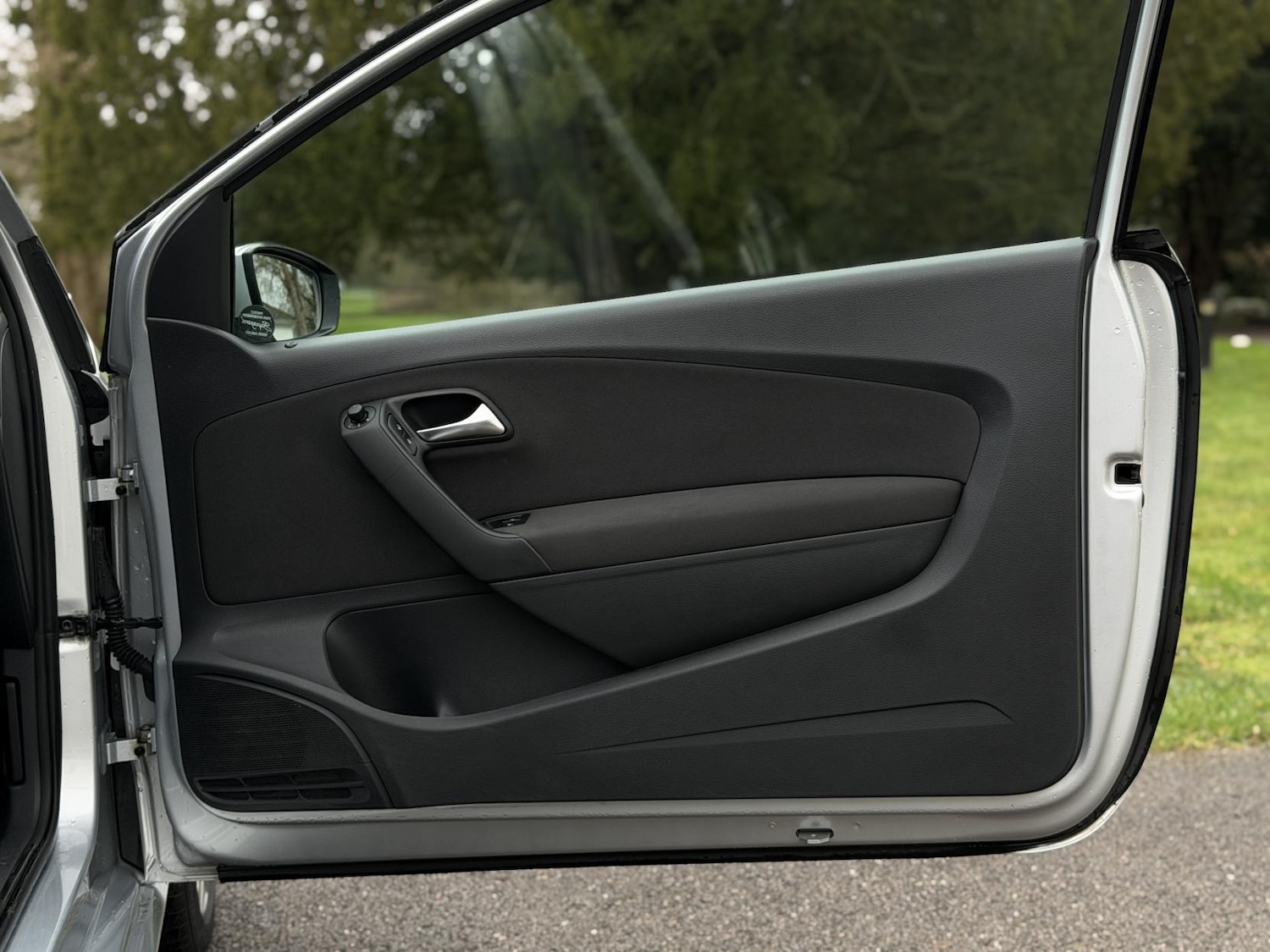 Used Volkswagen Polo 2011 for sale - 77483817: Photo 44