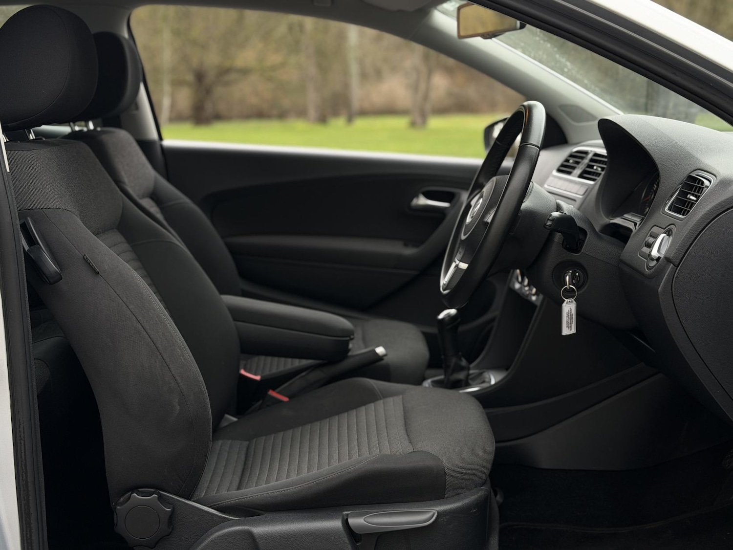 Used Volkswagen Polo 2011 for sale - 77483817: Photo 46