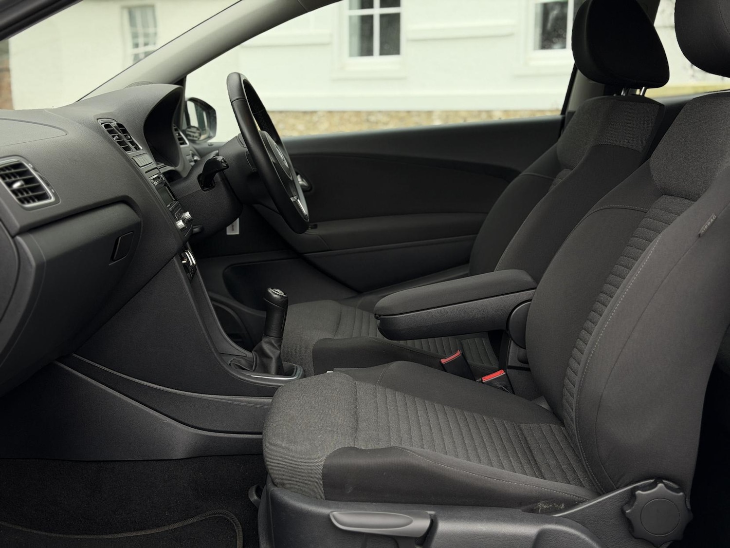 Used Volkswagen Polo 2011 for sale - 77483817: Photo 49