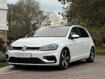 Used Volkswagen Golf 2018 for sale - 76700539: Photo