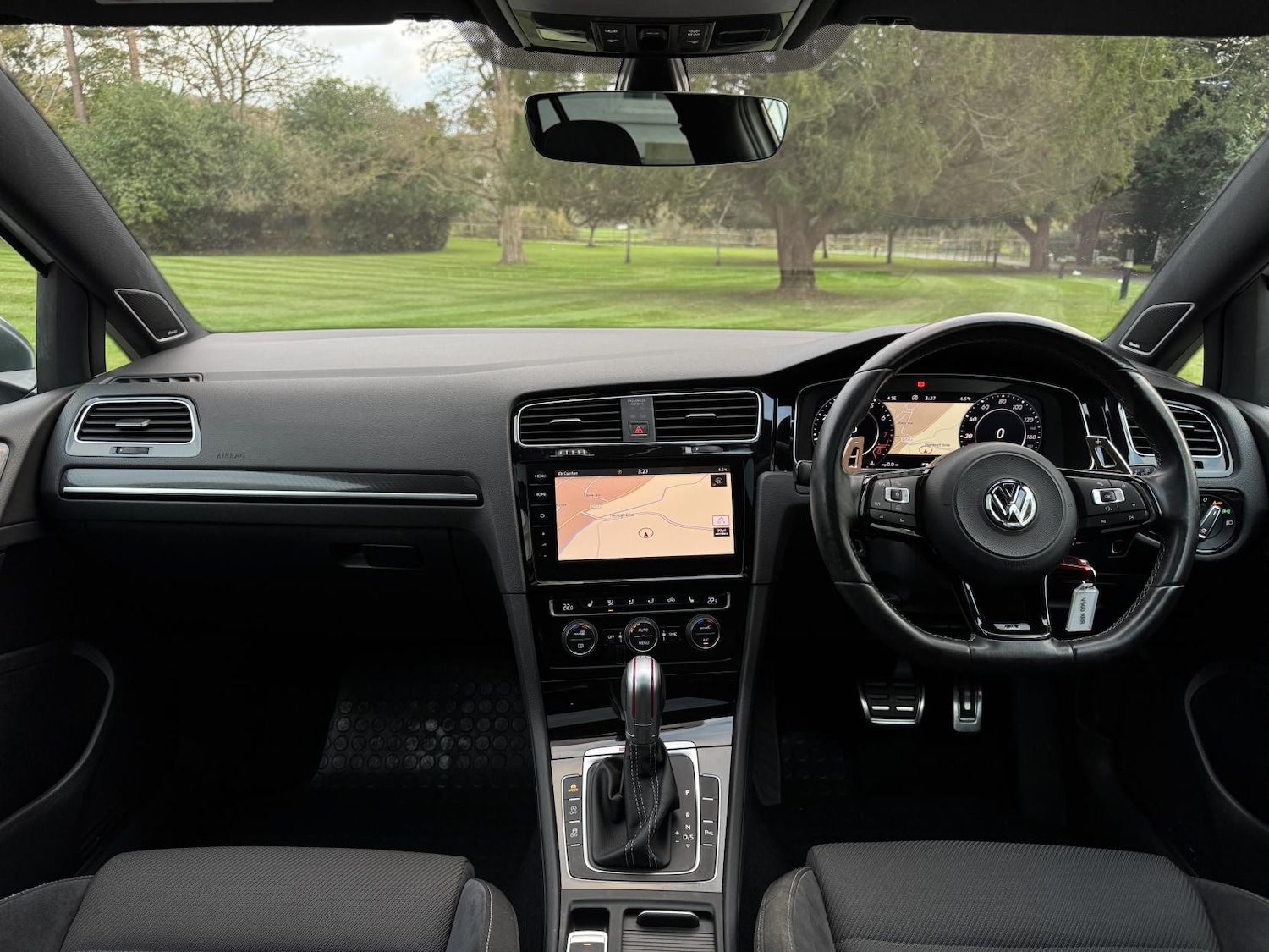 Used Volkswagen Golf 2018 for sale - 76700539: Photo 49