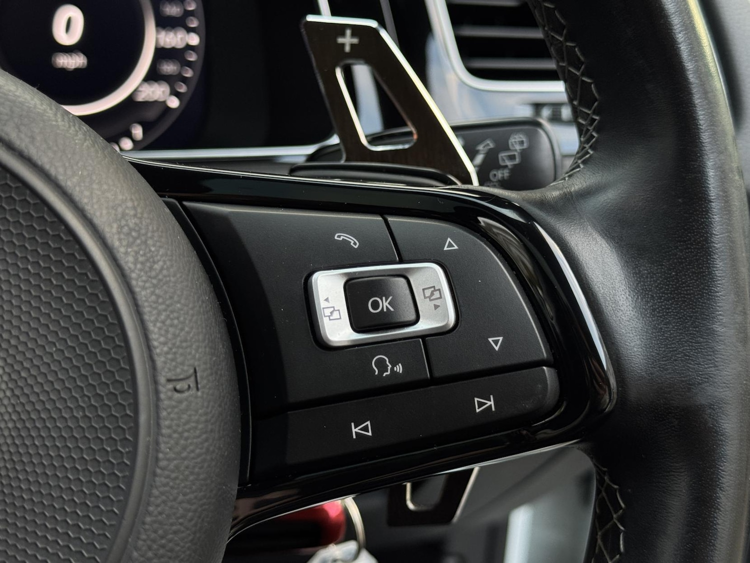 Used Volkswagen Golf 2018 for sale - 76700539: Photo 60