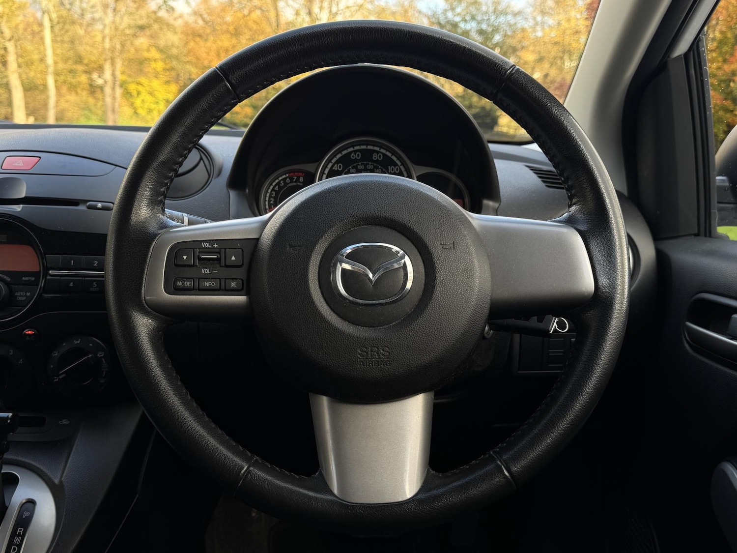 Used Mazda Mazda2 2011 for sale - 76537004: Photo 12