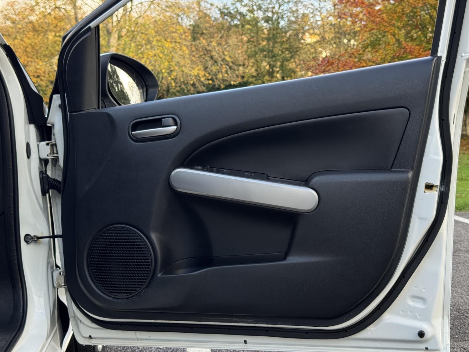 Used Mazda Mazda2 2011 for sale - 76537004: Photo 39