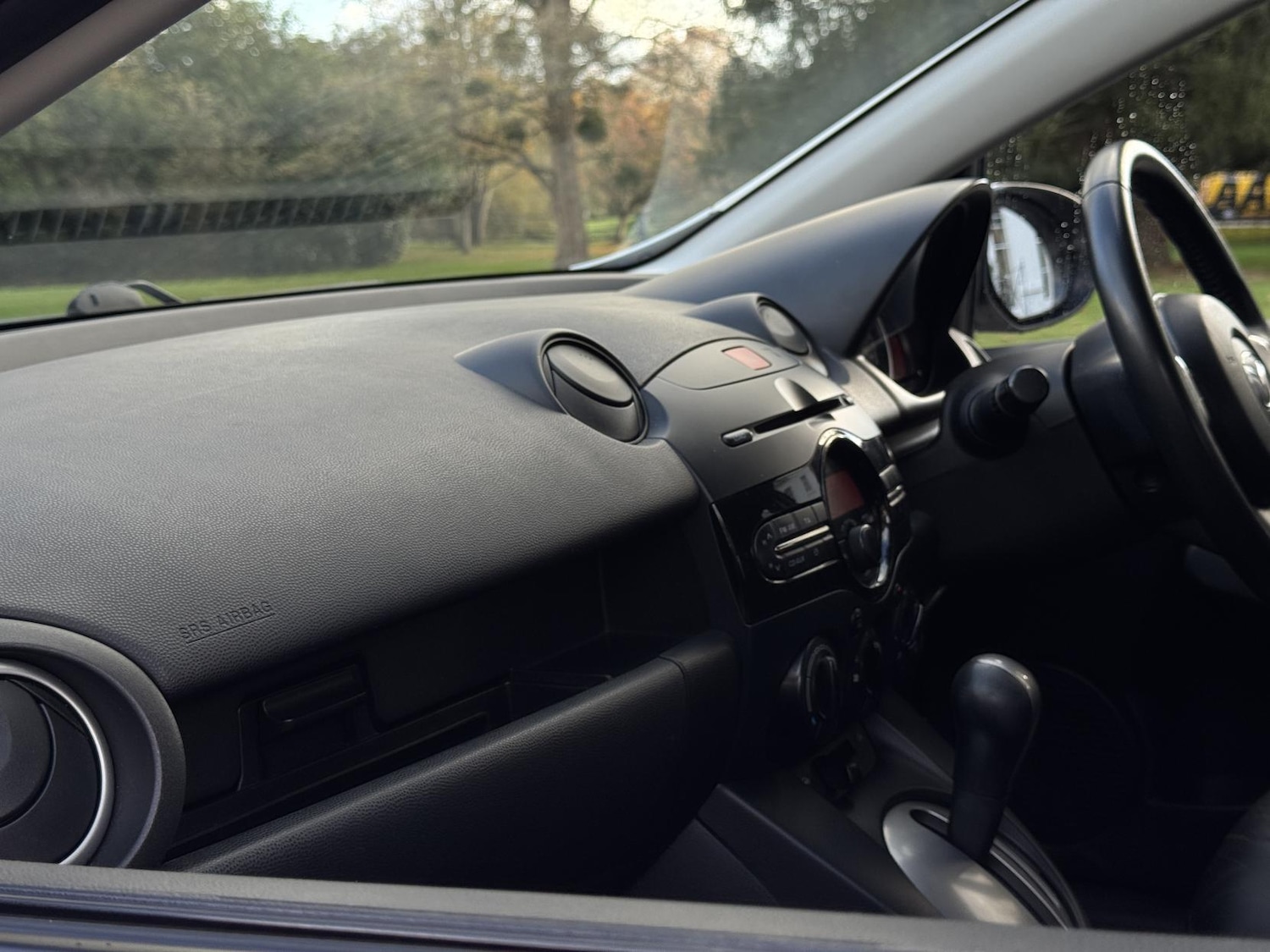 Used Mazda Mazda2 2011 for sale - 76537004: Photo 41